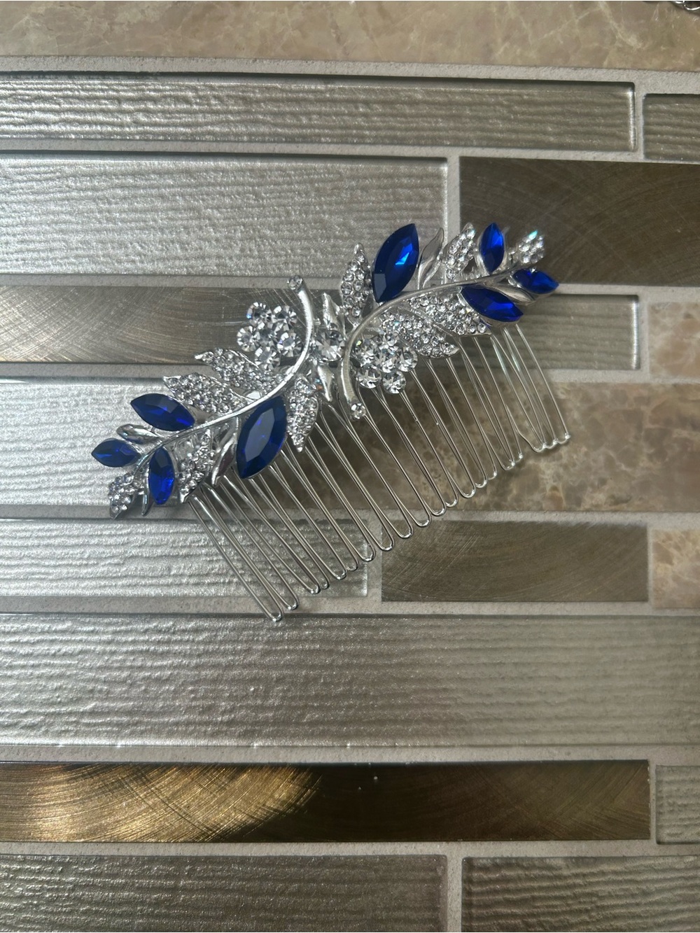 Blue Crystal Leaf Hair Comb - Elegant Women’s Hair Accessory